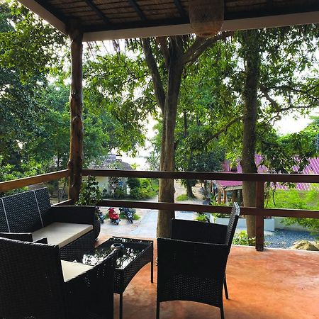 Ocean Vibes Hotel Thongsala Exterior foto
