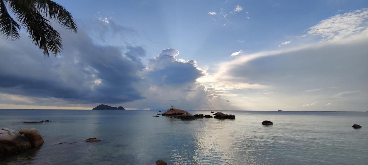 Ocean Vibes Hotel Thongsala Exterior foto