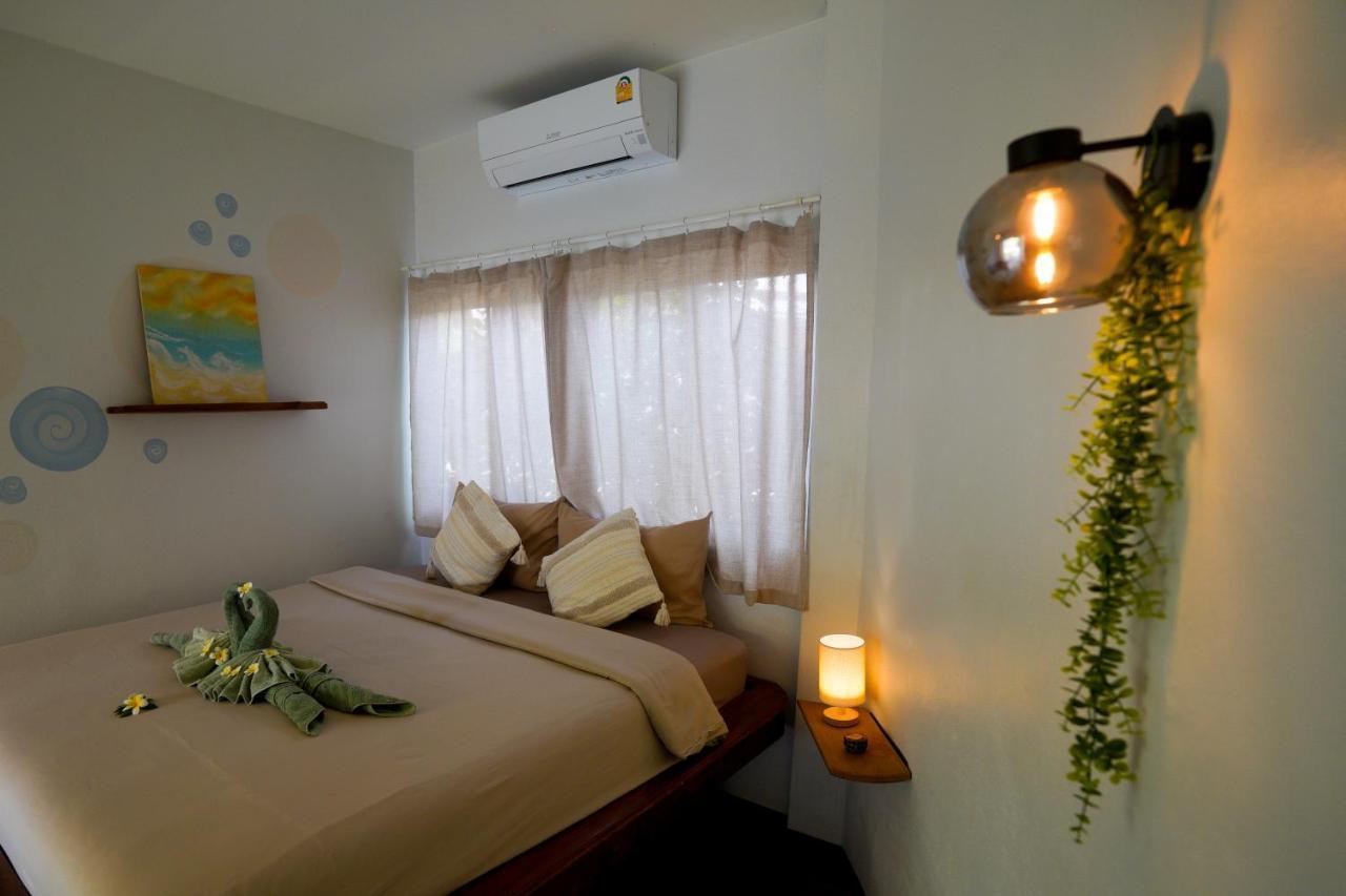 Ocean Vibes Hotel Thongsala Exterior foto